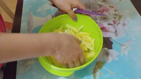 Potato slices Stock Footage 134345059