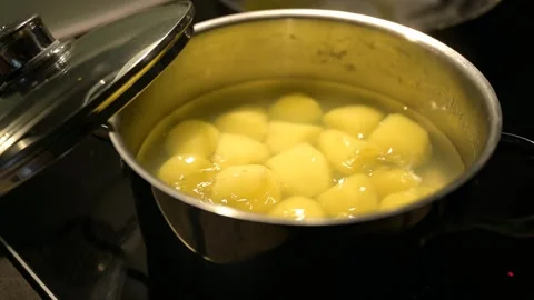Potatoes cooking Stock Footage 285335978