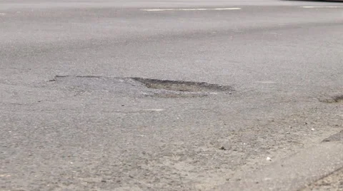 Pothole on the street Vidéo 47036164