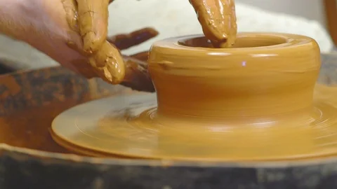 Potter makes a jug Video stock 96287308