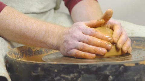 Potter makes a jug Stock Footage 100738871