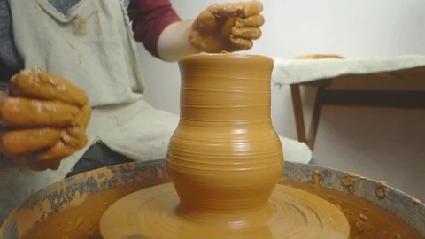 Potter makes a jug Stock Footage 115173520