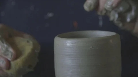 Potter making pottery Video stock 81627805