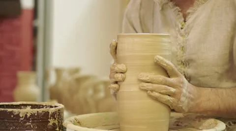 Potter works. Crockery creation process in pottery on potters' wheel 스톡 동영상 22103290