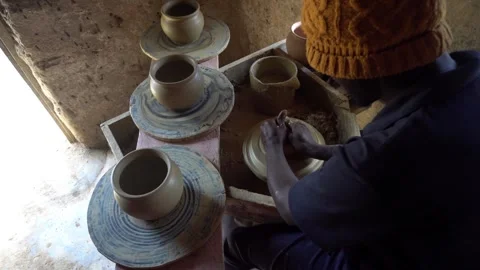 Pottery Class Video stock 252133264