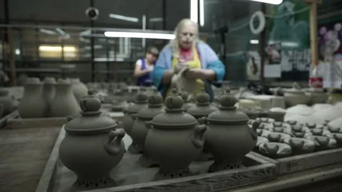 Pottery. Clay dishware. General plan. Frontal static and Panorama. Video stock 130526447