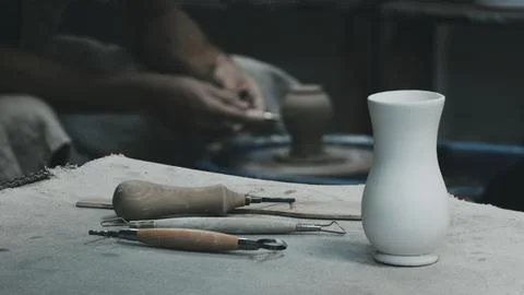 Pottery Workshop. Close up. Soft focus. Instruments on a table Stockfoto's