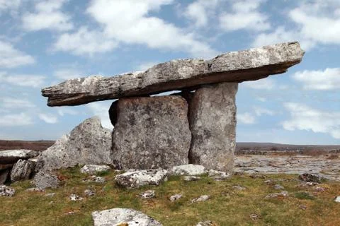 Poulnabrone dolmen Stock Photos