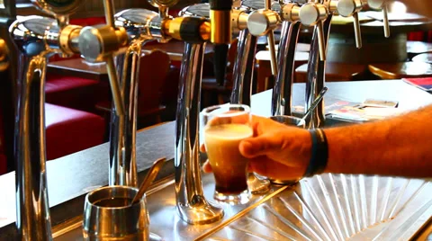 Pour beer in bar Stock Footage 38716760