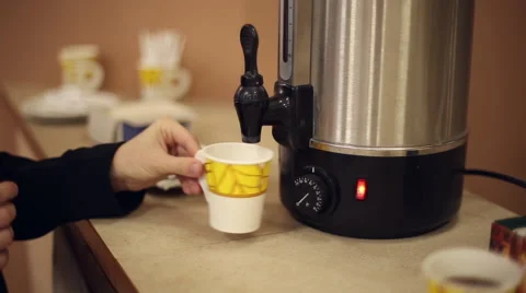 Pour boiling water from a thermos Stock Footage 67351765