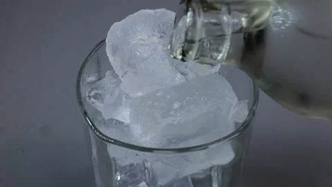 Pour soda Stock Footage 190817517