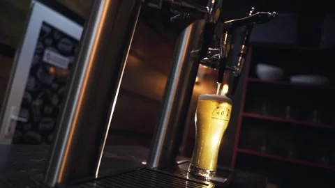 Pouring an alcoholic beverage Stock Footage 153269323