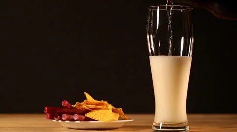 Pouring beer 2 HD Stock-Footage 23328146