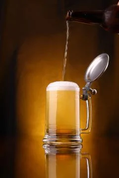 Pouring beer Stock Photos