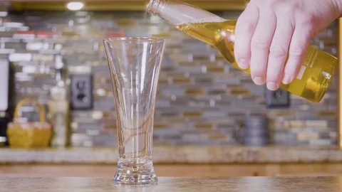 Pouring A Beverage Stockbeeldmateriaal 86261465