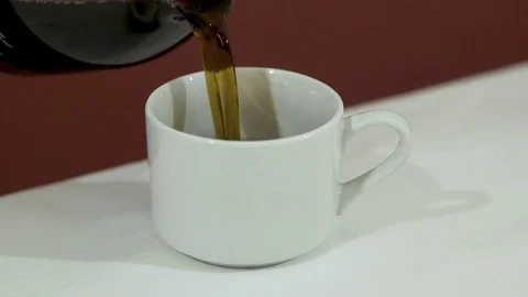 Pouring Coffee 動画素材 76909442