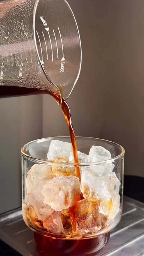 Pouring coffee Stock Footage 316746686