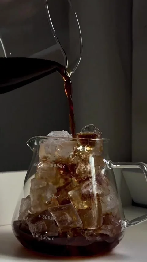 Pouring coffee Stock Footage 316746695