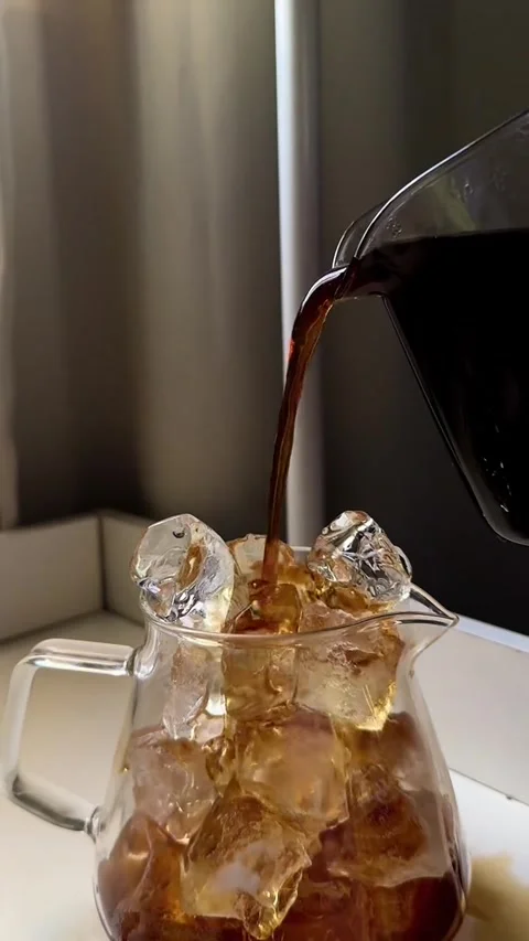 Pouring coffee Stock Footage 316746701