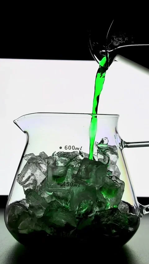 Pouring coffee from a pot Stock Footage 316746734