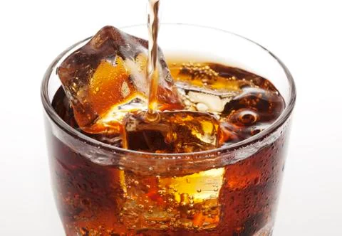 Pouring cola Stock-Fotos