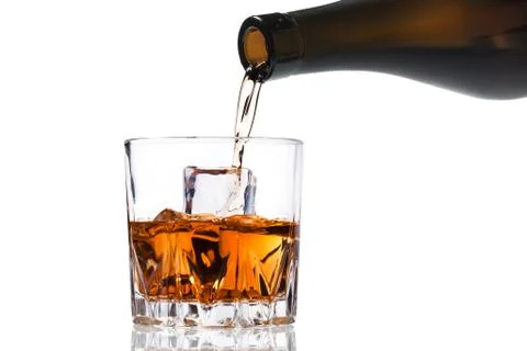 Pouring Cold Whiskey Stock-Fotos
