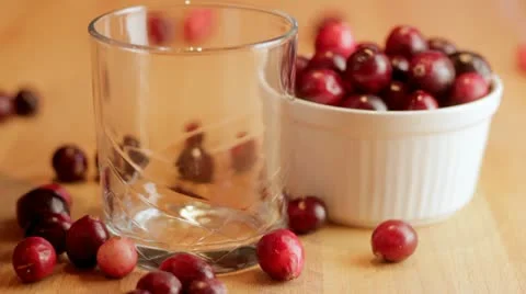 Pouring Cranberry Juice 스톡 동영상 12749076