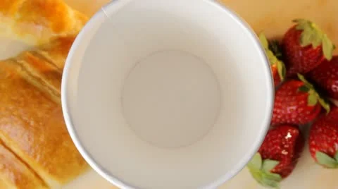 Pouring a cup of coffee Stock-Footage 20494541