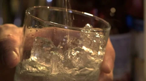 Pouring a drink Video stock 8574342