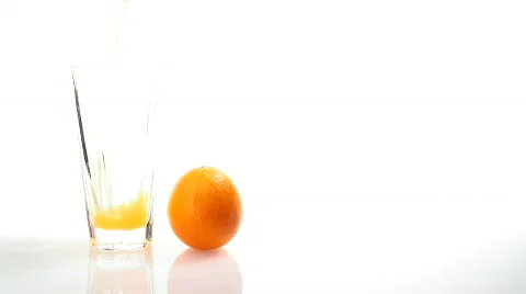 Pouring juice Video stock 711999