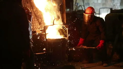 Pouring of molten iron Video stock 61392445