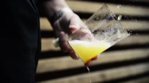 Pouring natural cider Stock-Footage 47770493