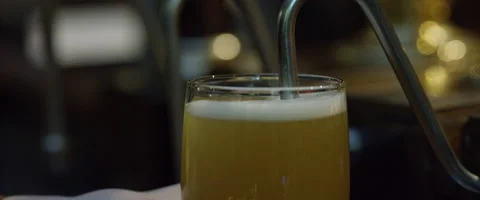Pouring pint of beer Stock Footage 59947235