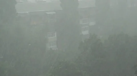 Pouring rain and thunder Video stock 35608032