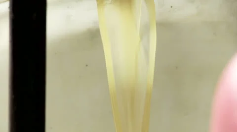 Pouring vegetable oil loop 스톡 동영상 25540791