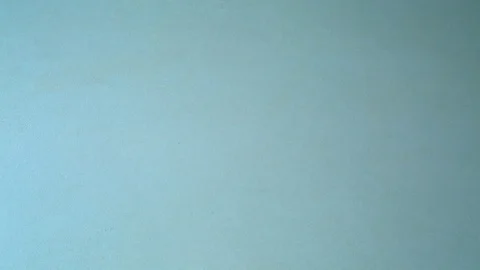 Pours flour on the table Vidéo 72550377