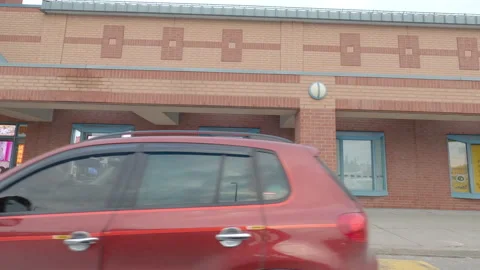 POV Closed retail stores during COVID 19 coronavirus pandemic lockdown Vidéo 146458794