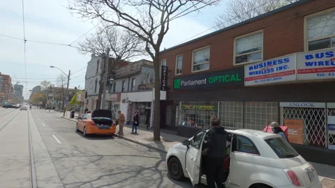 POV driving on empty Toronto city streets during COVID 19 pandemic lockdown Видео 152984022