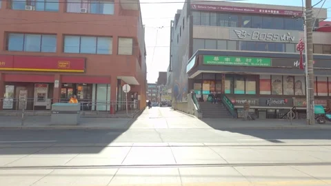POV driving plate side view downtown Toronto city streets Vídeo Stock 150796859