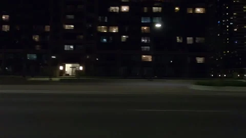 POV driving plate side view on a very dark night Vidéo 154224042