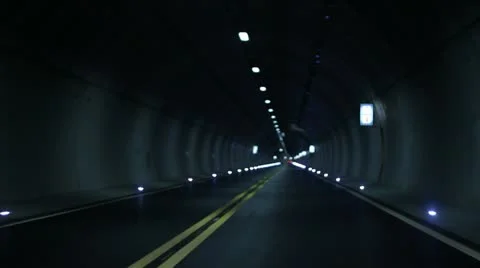 POV Driving through tunell Vídeo Stock 15788902