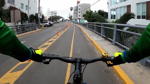 POV first person view riding a bike on the bike path along the avenue chorrillos 動画素材 159632331