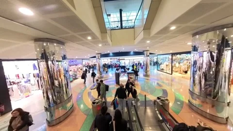 POV lower level of Centro Comercial Vasco da Gama ultra-modern shopping mall Vídeo Stock 274775086