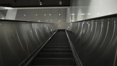 Pov motion up on empty Metro Escalator Vídeo Stock 340304161