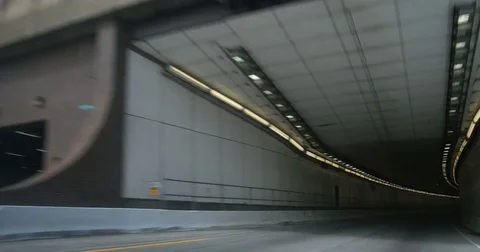 POV moving driving through into Eisenhower tunnel highway day I-70 4K Vidéo 73883045