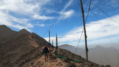 POV point of view going up the Atrapaniebla trekking in la molina, lima, Peru 库存影片 142674372