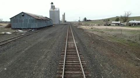 POV Train Through Small Town 스톡 동영상 184675071