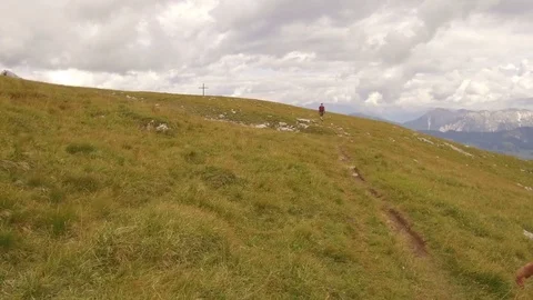 Pov, trekking towards tip 12, Puez geisler nature park Stock-Footage 79742430