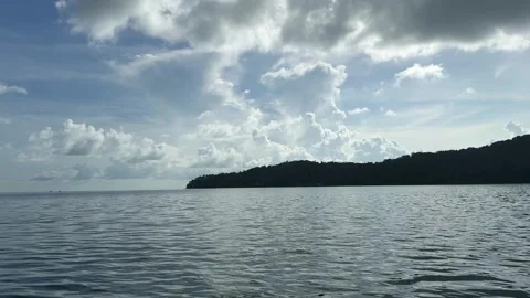 POV View of Tropical Ocean From Moving Ferry in Sihanoukville Vidéo 337088809