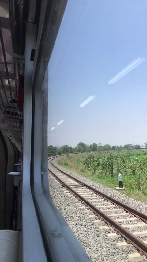 POV Window Seat Train | 4K | Portrait 库存影片 162298464